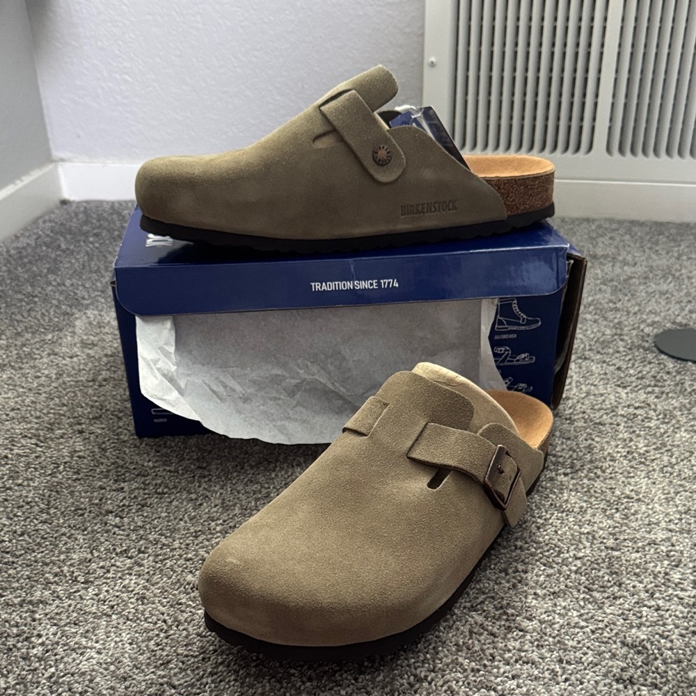 Birkenstock Men's Tan Suede Boston Slip-On Loafers Size 12 in Men’s & 45 Euro